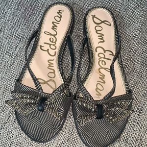 ‼️SOLD‼️ Sam Edelman Dariel Black & Gold Herringbn Studded